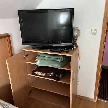 Apartment Slobo Velickovic