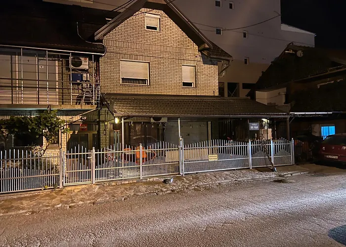 Slobo Velickovic 아파트 *